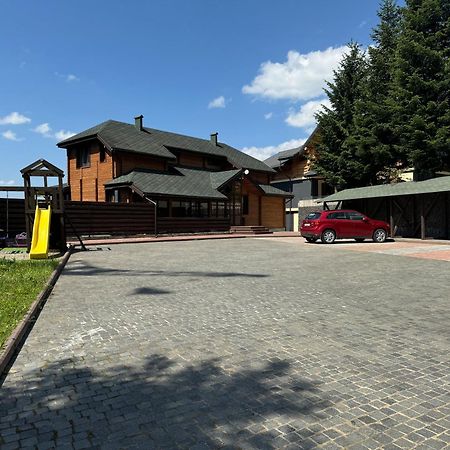 Golden Nest Lägenhet Jablunytsja Exteriör bild